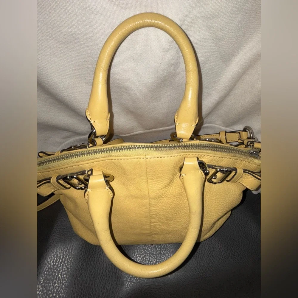 Coach Pastel Yellow Leather Crossbody - Picture 6 of 14
